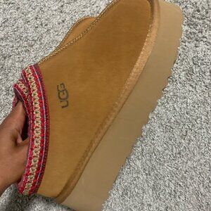 Tasman Ugg Slides Size 8